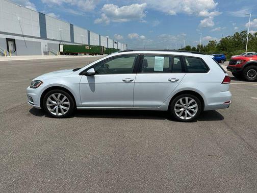 2019 Volkswagen Golf SportWagen TSI SE