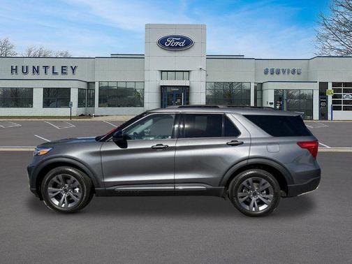 Carbonized Gray Metallic 2024 Ford Explorer XLT