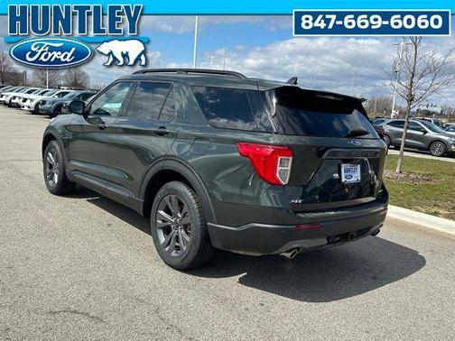 Forged Green Metallic 2022 Ford Explorer XLT