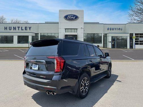 2023 GMC Yukon 4WD AT4