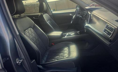 2024 Volkswagen Atlas 2.0T SEL Premium R-Line 4MOTION