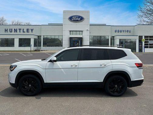 2022 Volkswagen Atlas 3.6L SE w/Technology