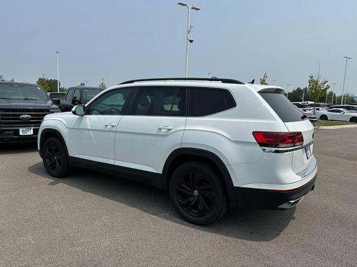 2022 Volkswagen Atlas 3.6L SE w/Technology