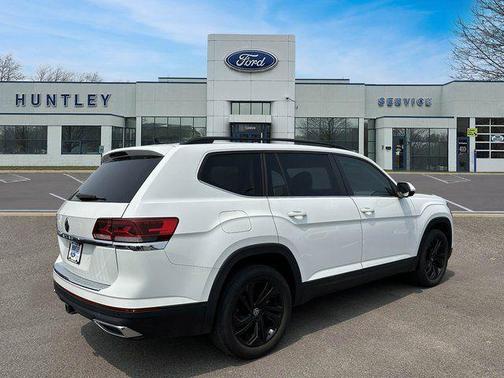 2022 Volkswagen Atlas 3.6L SE w/Technology