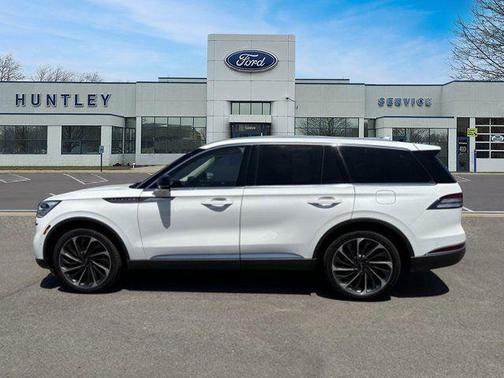 2022 Lincoln Aviator Reserve AWD