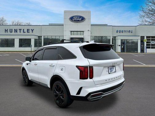 Glacial White Pearl 2022 Kia Sorento SX