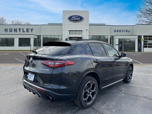 2022 Alfa Romeo Stelvio Ti