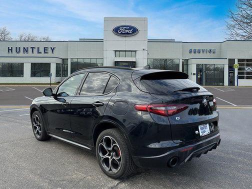 2022 Alfa Romeo Stelvio Ti