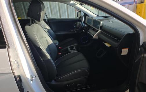 Atlas White 2024 Hyundai IONIQ 5 Limited