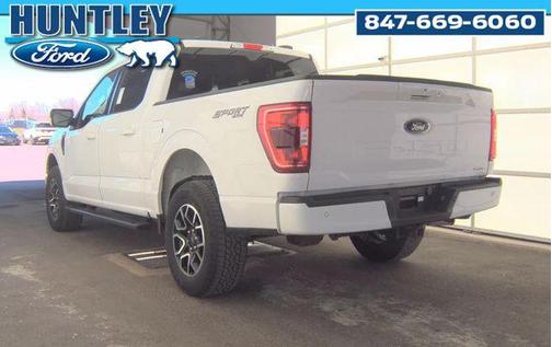Oxford White 2023 Ford F-150 XLT