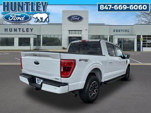 Oxford White 2023 Ford F-150 XLT