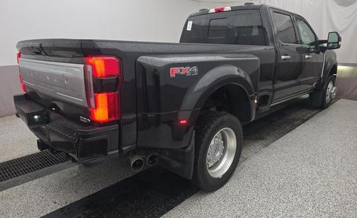 2025 Ford F-450 Platinum