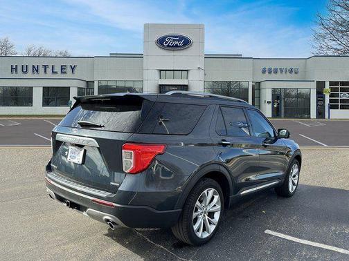 2022 Ford Explorer Platinum