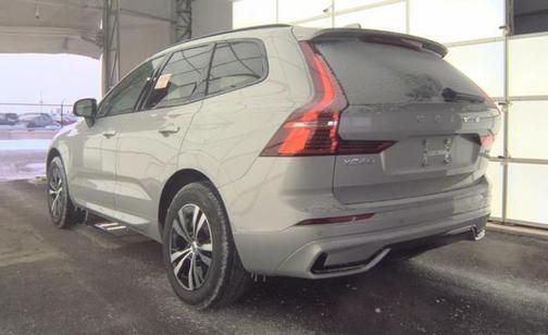 2025 Volvo XC60 B5 Core