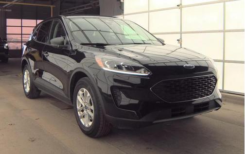 Agate Black Metallic 2022 Ford Escape SE