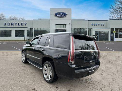 2018 Cadillac Escalade Luxury