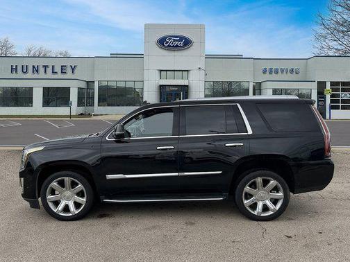 2018 Cadillac Escalade Luxury