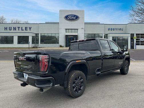2024 GMC Sierra 2500 AT4