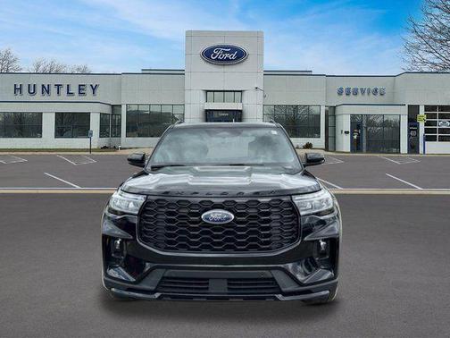 Black Metallic 2025 Ford Explorer ST-Line