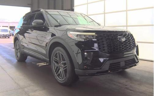 Black Metallic 2025 Ford Explorer ST-Line