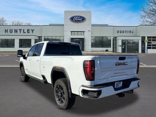 2024 GMC Sierra 2500 AT4