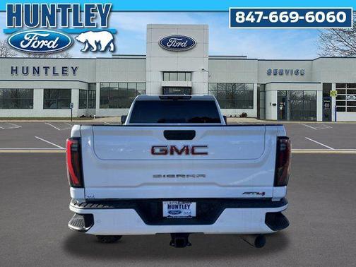 2024 GMC Sierra 2500 AT4