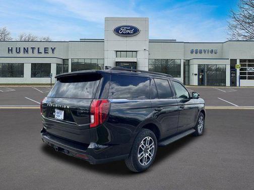 Black Metallic 2025 Ford Expedition Active