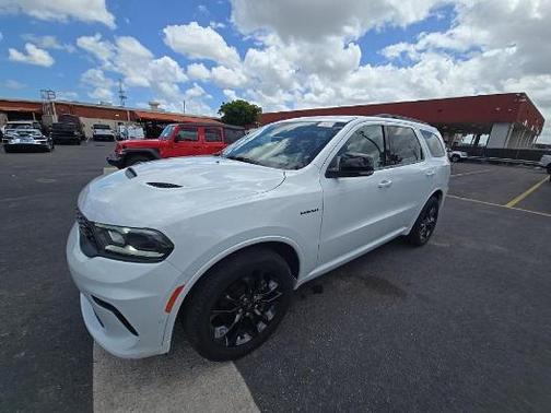 White Knuckle Clearcoat 2023 Dodge Durango R/T Plus RWD