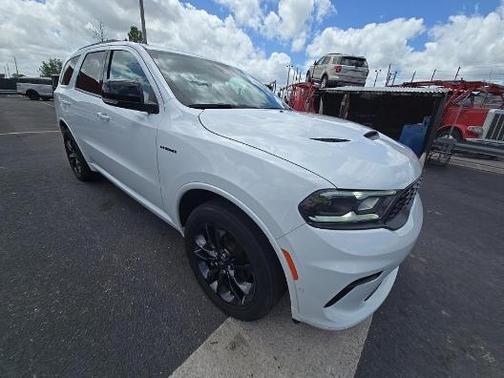 White Knuckle Clearcoat 2023 Dodge Durango R/T Plus RWD