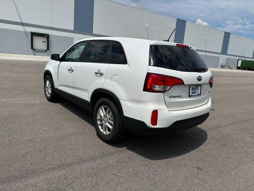 2015 Kia Sorento LX