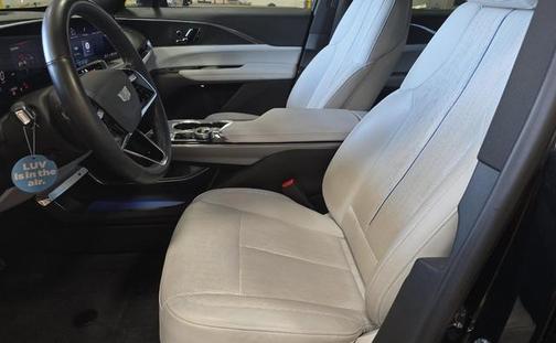 Stellar Black Metallic 2024 Cadillac LYRIQ Luxury