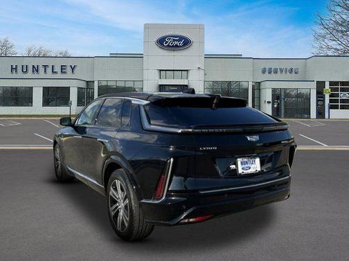 Stellar Black Metallic 2024 Cadillac LYRIQ Luxury
