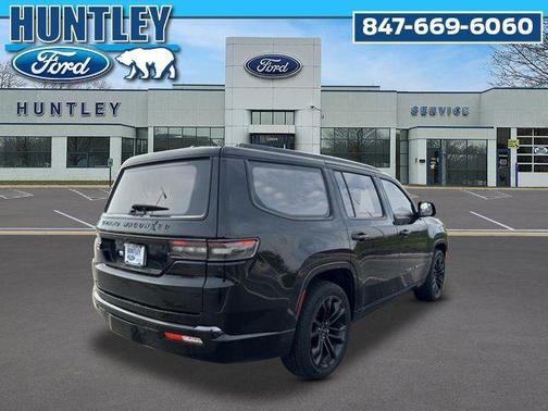 Black Clearcoat 2022 Jeep Grand Wagoneer Obsidian