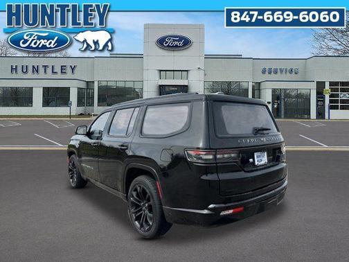 Black Clearcoat 2022 Jeep Grand Wagoneer Obsidian