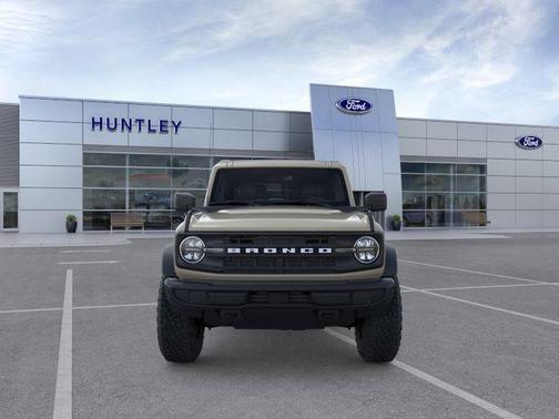 Desert Sand 2025 Ford Bronco Base