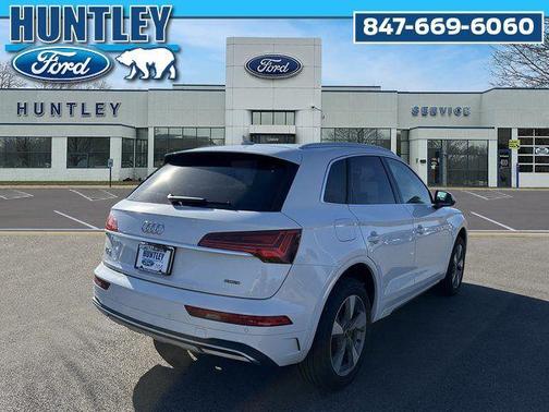 2023 Audi Q5 40 Premium Plus