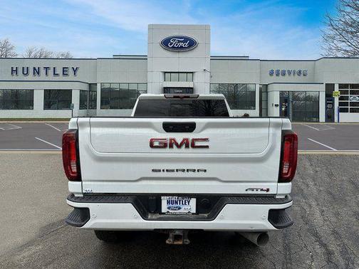 2023 GMC Sierra 2500 AT4