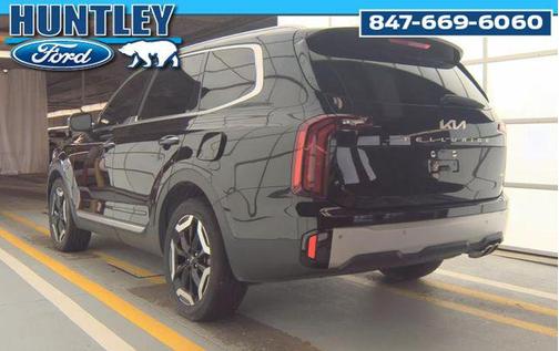 Ebony Black 2023 Kia Telluride S