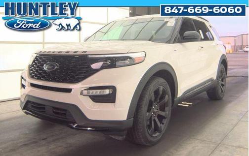 Star White Metallic Tri-Coat 2023 Ford Explorer ST-Line