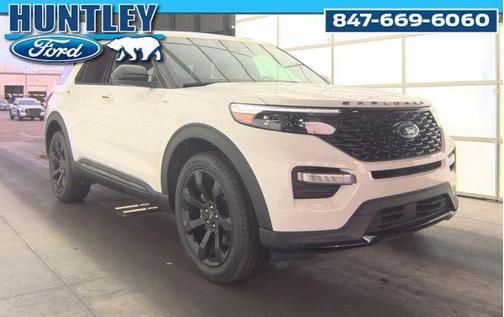 Star White Metallic Tri-Coat 2023 Ford Explorer ST-Line