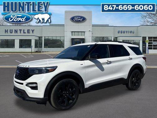 Star White Metallic Tri-Coat 2023 Ford Explorer ST-Line
