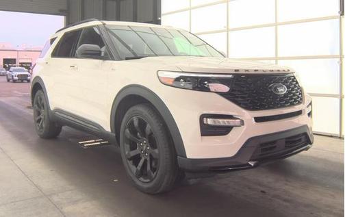 Star White Metallic Tri-Coat 2023 Ford Explorer ST-Line