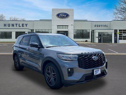 Carbonized Gray Metallic 2025 Ford Explorer ST