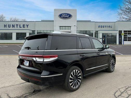 2022 Lincoln Navigator Black Label