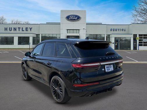 Infinite Black Metallic Clearcoat 2023 Lincoln Corsair Reserve