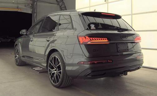 2021 Audi Q7 55 Prestige