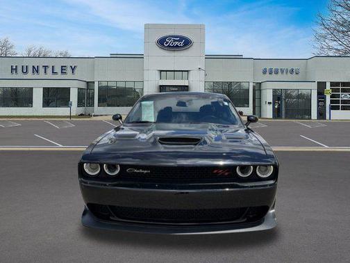Pitch Black Clearcoat 2023 Dodge Challenger R/T Scat Pack Widebody
