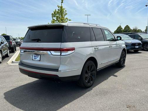 2024 Lincoln Navigator Reserve
