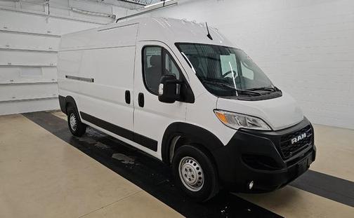 Bright White Clearcoat 2025 RAM ProMaster 2500 Tradesman