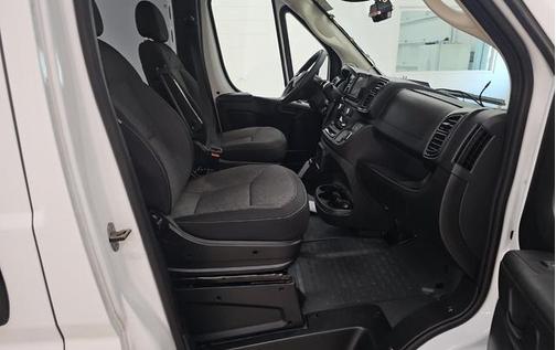 Bright White Clearcoat 2025 RAM ProMaster 2500 Tradesman